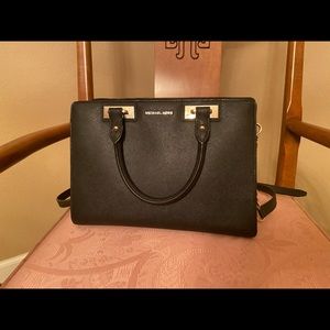 Michael Kors Quinn Black Saffiano Purse Satchel